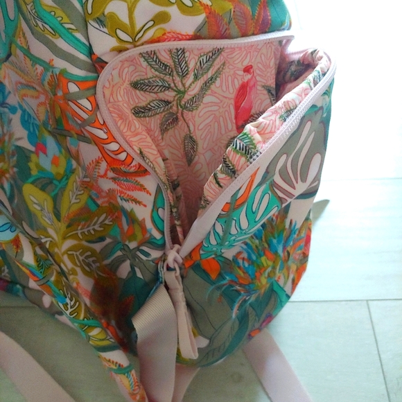 Vera Bradley NEW Rain Forest Canopy Backpack - Picture 8 of 14